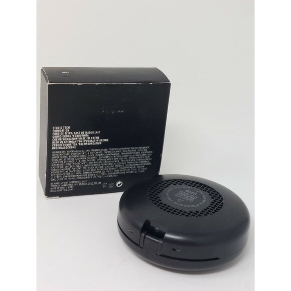 New MAC Studio Tech Foundation NW58 Damaged Box - Picture 2 of 3